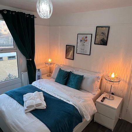 Luxury 1Bed Holiday Flat-10 Minutes From London Bridge & 3Mins Walk To Lewisham Dlr Apartamento Exterior foto